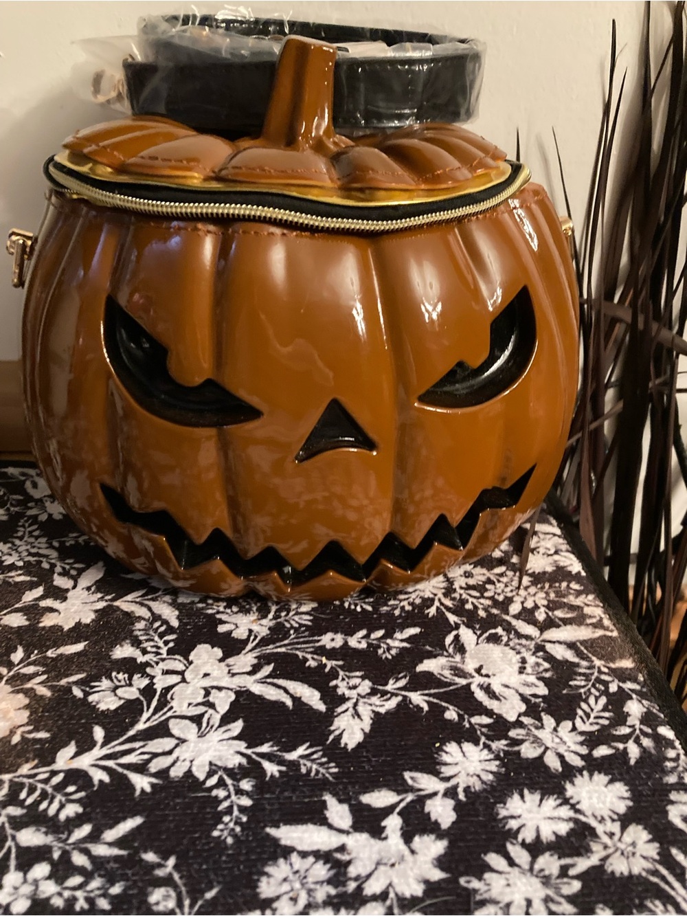 Dolls Kill Pumpkin-Shaped Shoulder Bag - Orange with Black Accents